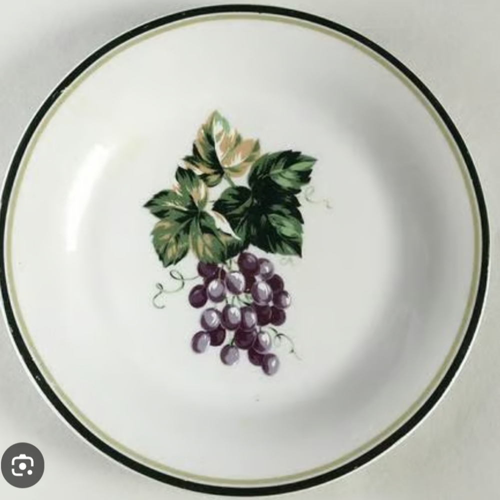 Set Of 3 Elegant Grape Vine Design Desert Or Salad Plates